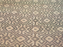 Load image into Gallery viewer, Hand knotted wool Rug 7224 size 303 x 180 cm Afghanistan
