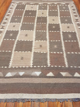 Load image into Gallery viewer, Hand knotted wool Rug 7189 size 278 x 192 cm Afghanistan