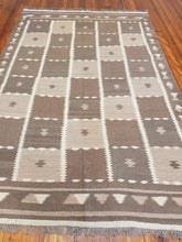 Load image into Gallery viewer, Hand knotted wool Rug 7188 size 286 x 186 cm Afghanistan