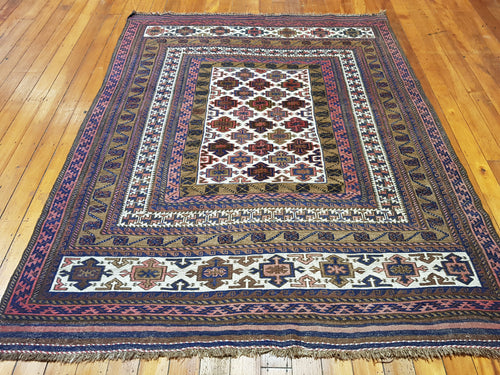 Rug 235190  size 235 x 190 cm