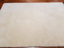 Load image into Gallery viewer, 100% wool Thrill white size  160 x 230 cm India